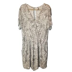 Nine West Black/White Abstract Floral Romper Cross Front Keyhole Back XXL